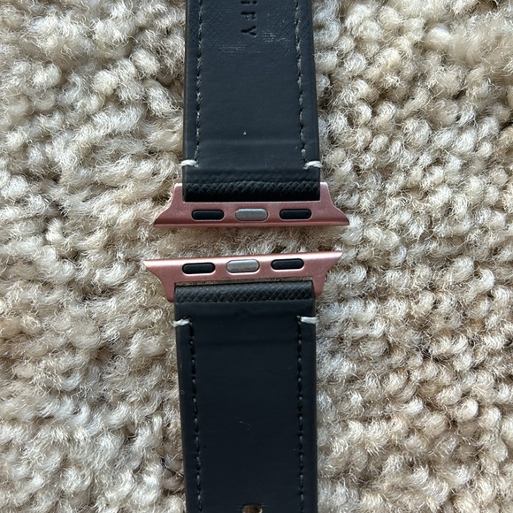 Casetify Saffiano Apple Watchband (38/40/41mm) - Picture 7 of 7